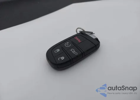 2014 Chrysler 300 из США, поврежденный, VIN 2C3CCAAG7EH355275